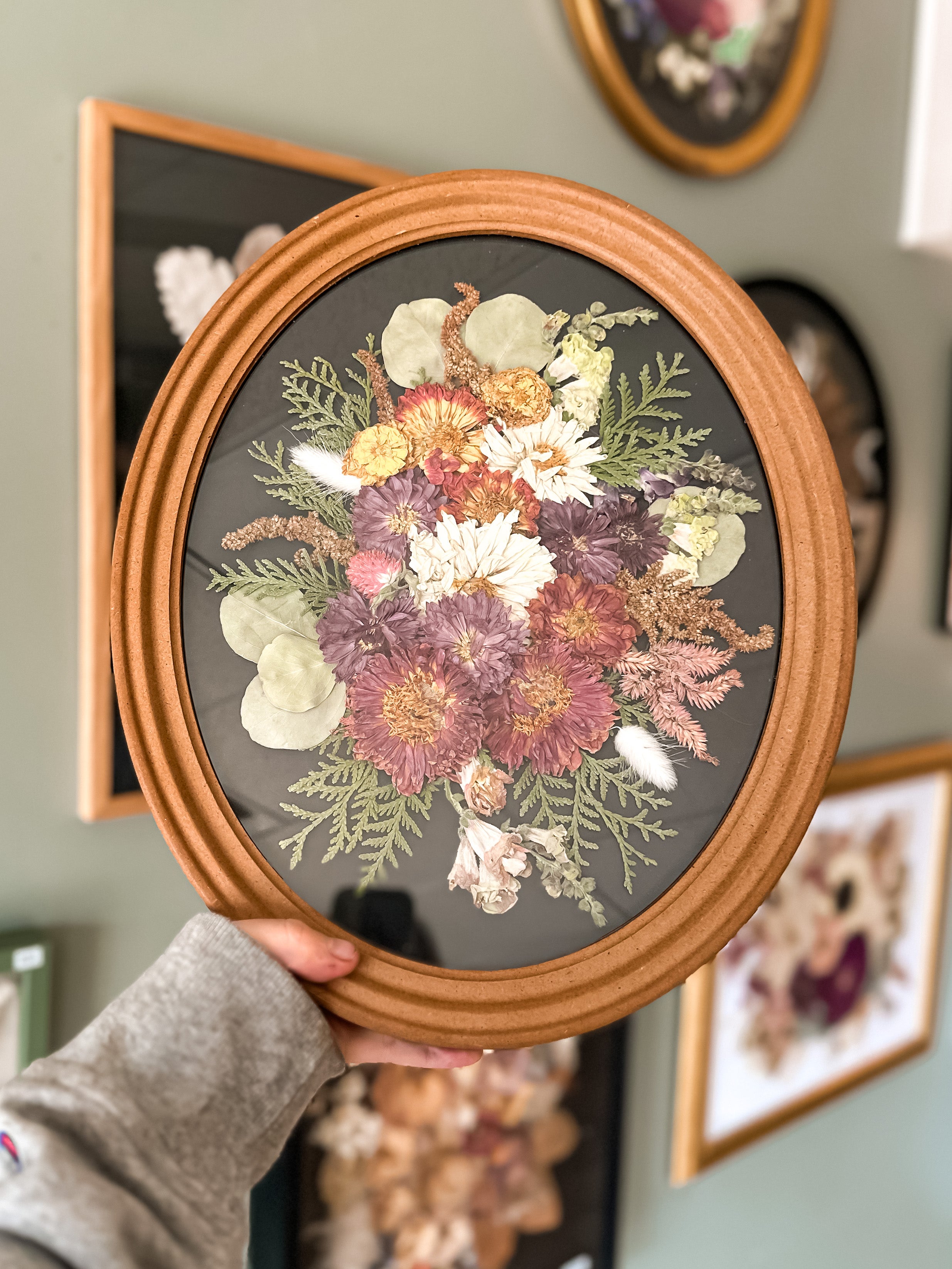 11x14 Wood Oval – Sincerely, Sage Jo
