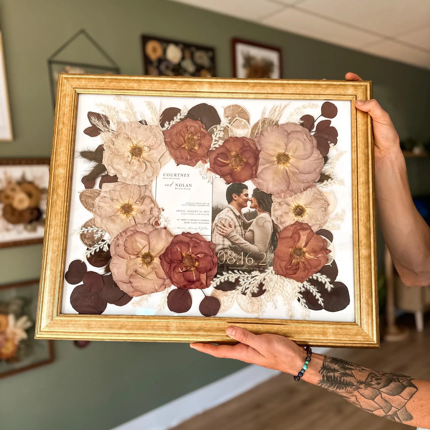 16x20 Antique Gold