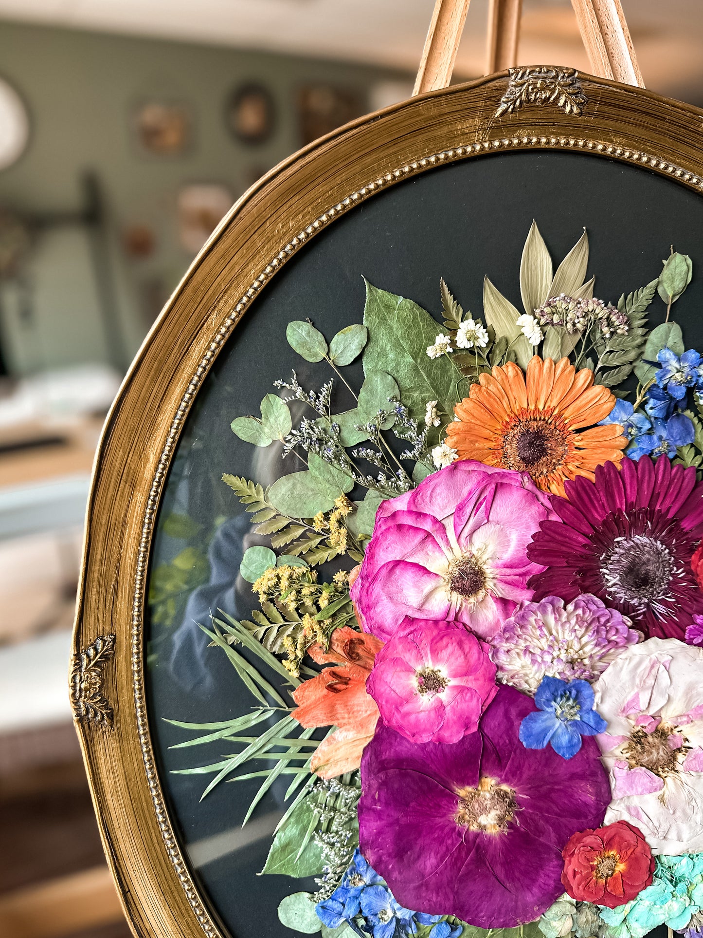 16x20 Antique Gold Oval