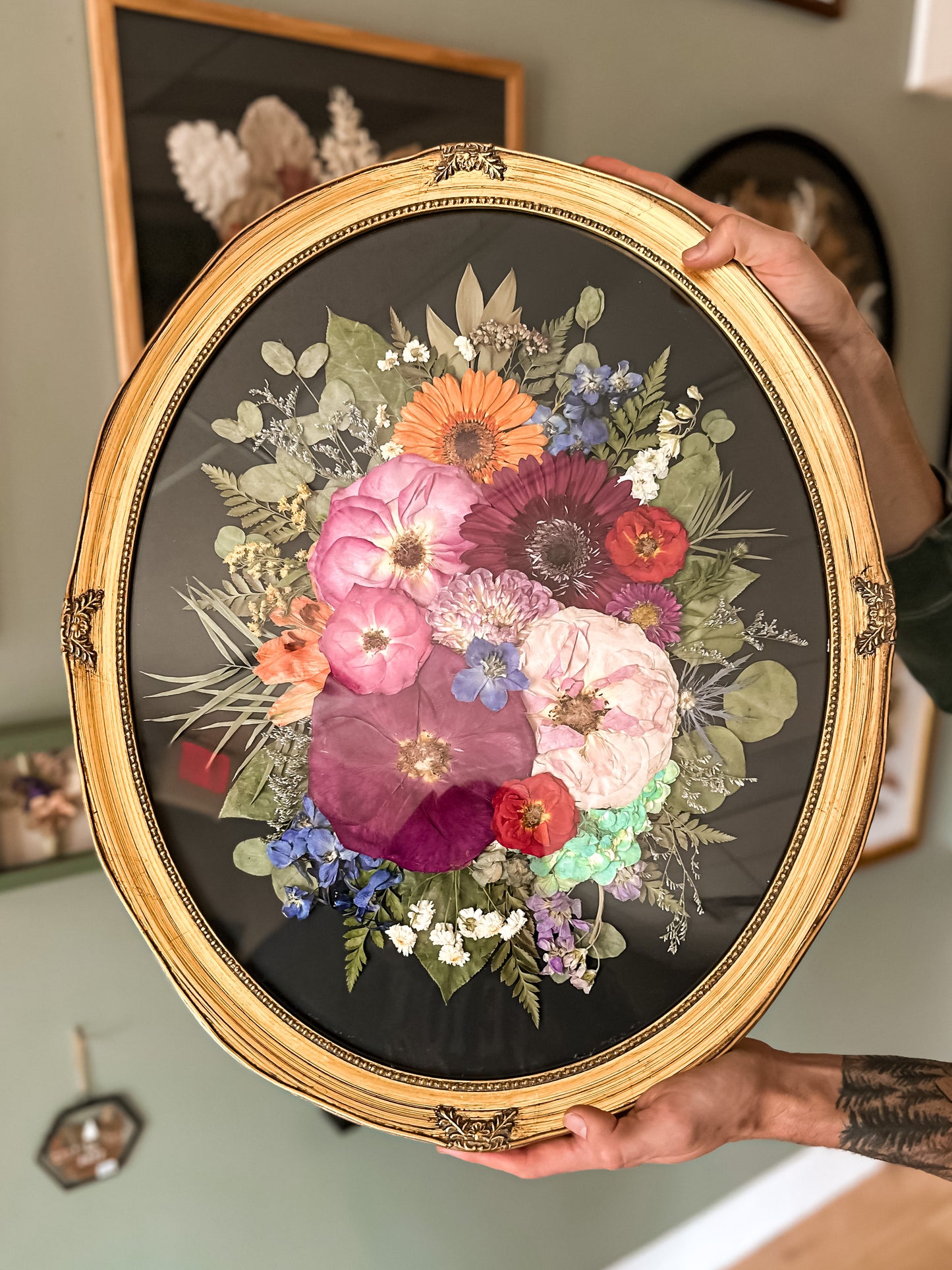 16x20 Antique Gold Oval